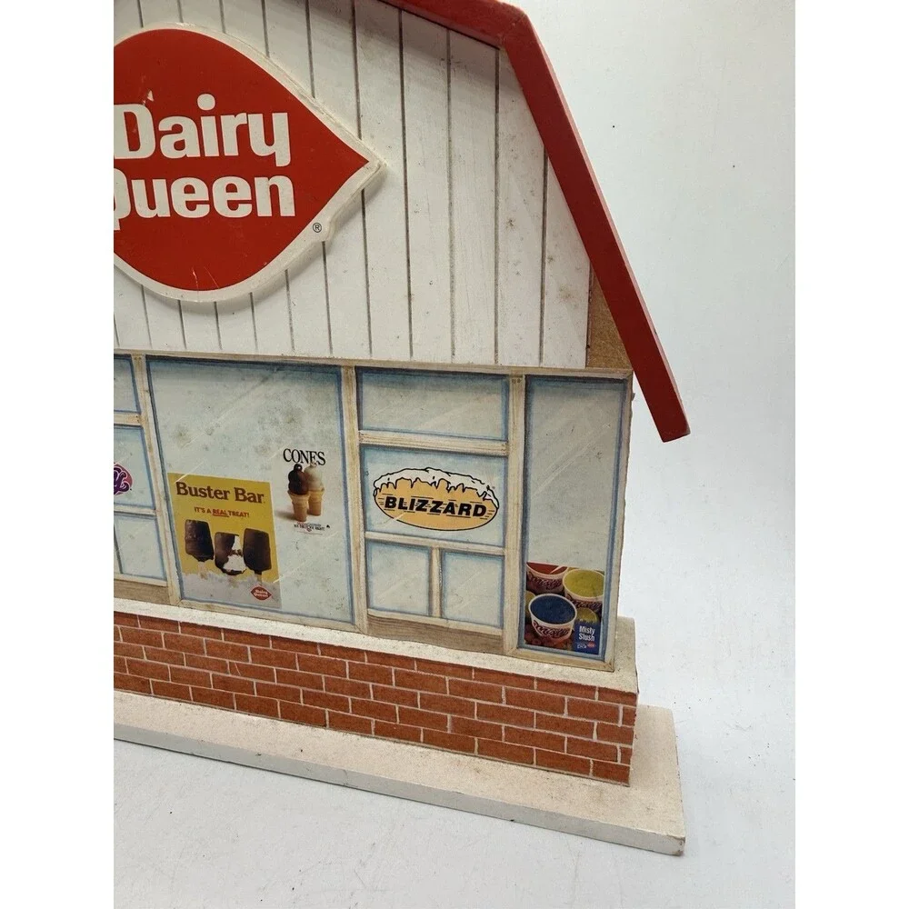 Vintage 90s Enesco Mary Moo Moo's Dairy Queen Wooden Backdrop Display 890804